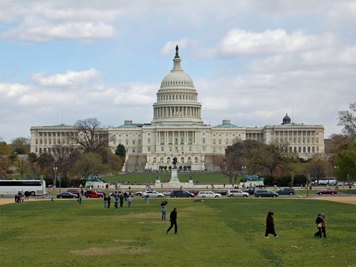 美国会连出法案招惹中国 参院想插手钓鱼岛问题